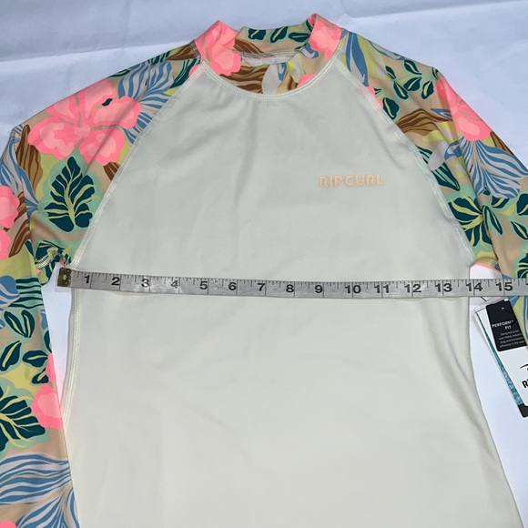 Rip Curl Follow The Sun UPF 50 Long Sleeve Rashguard, SMALL - Picture 5 of 9